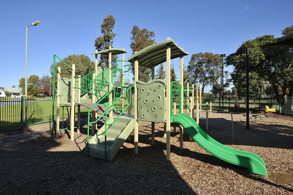 Nrma Echuca Holiday Park Bagian luar foto